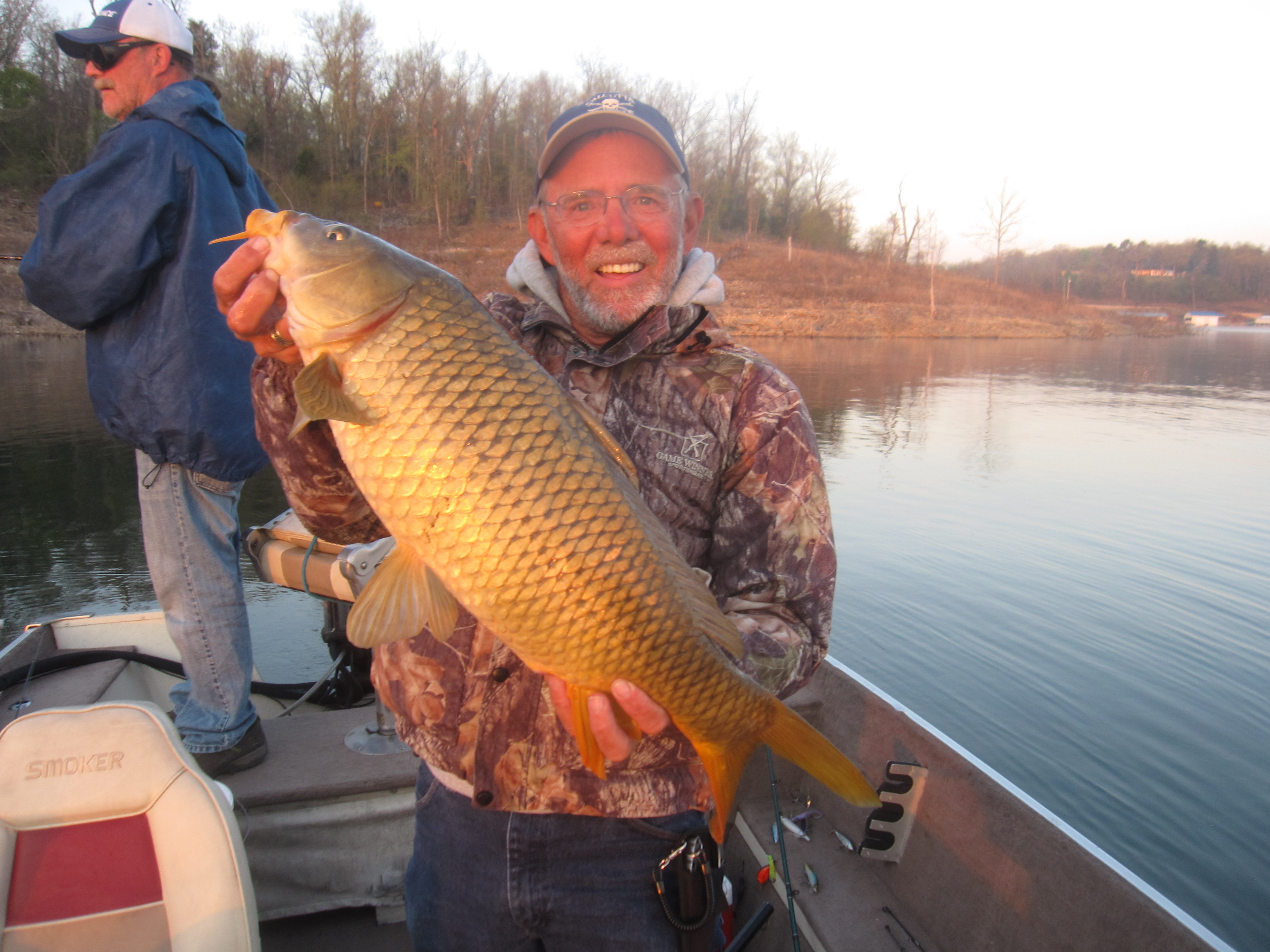 Bull Shoals 4/19/14. Fish Catching Travel